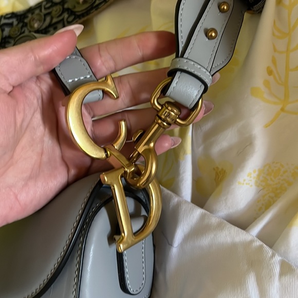 Designer-inspired perfect leather bag with detached belt - Picture 3 of 6